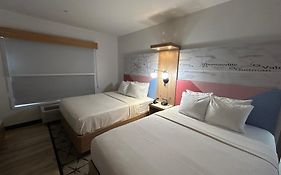 Best Western Plus Rose City Conference Center Inn